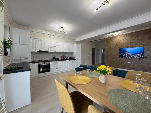 RakanStudioApart