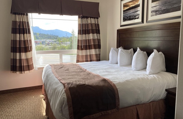 Ramada by Wyndham Creston