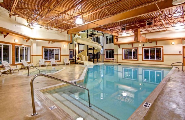 Ramada by Wyndham Ponoka