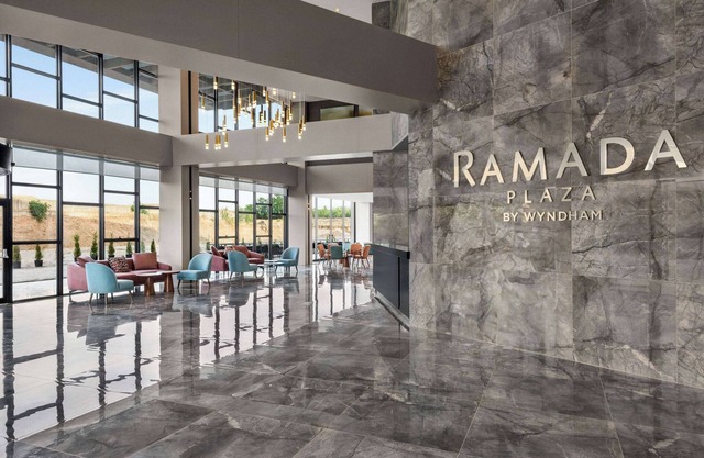 Ramada Plaza By Wyndham Batman