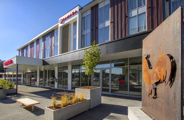 Ramada Suites By Wyndham Albany