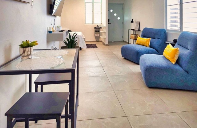 Ramey Base: 2 Mins-Airport/Beach/Golf/Restaurants