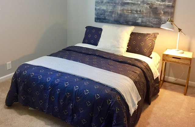 Ranch Home w King Bed Close to Beaumont, Royal Oak