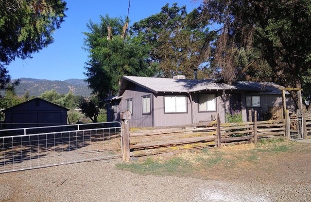Casa estilo rancho de 2 habitaciones