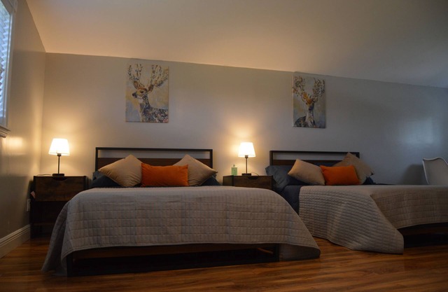 Ranch suite in the heart of Davie steps away from Sawgrass!