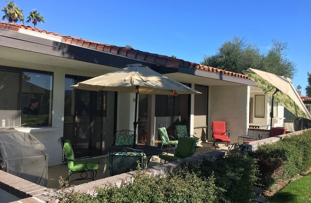 RANCHO LAS PALMAS RESORT-FAIRWAY VIEWS, LIGHT OPEN FLOOR PLAN UNIT, SOUTH FACING