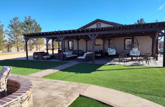 Rancho retreat: nightly rental . For event booking read description below.