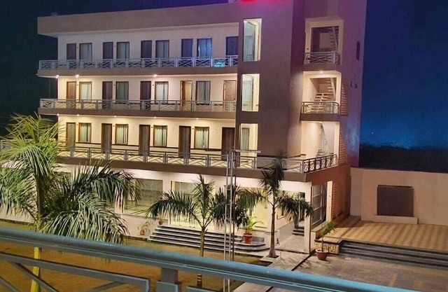 Rani Palace Hotel And Resort