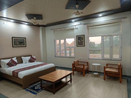 Rao Jagveer Home Stay
