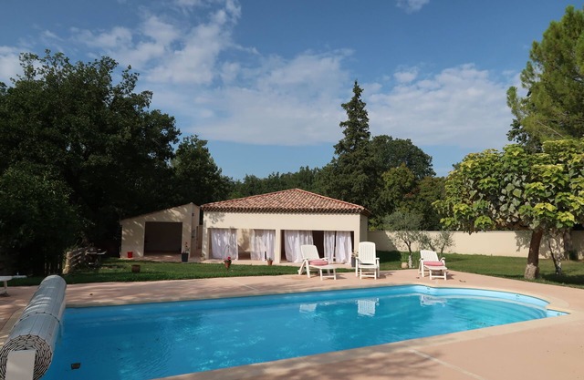 RARE 17 pers piscina privada parque 15 mn Aix en Provence