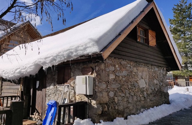 Rare Auron Center: Cozy Duplex Barn