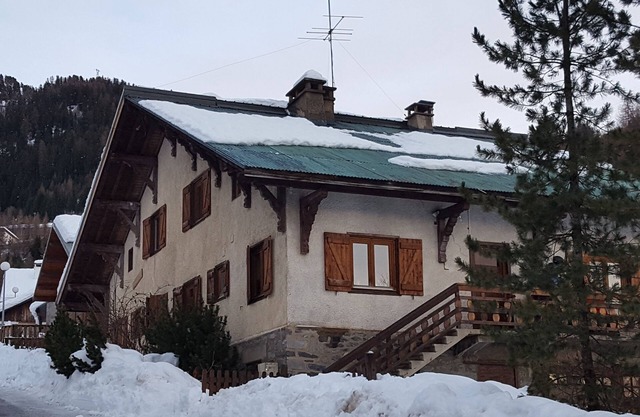 RARO CHALET LA PLAGNE AL PIE DE LAS PENDIENTES 12-15 personas jacuzzi