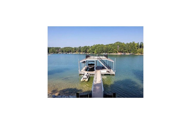 Beautiful Floating Dock Charming 4Bedroom Home Minutes From Attractions