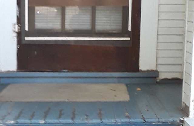 Rare Private Apartment in Downtown Auburn