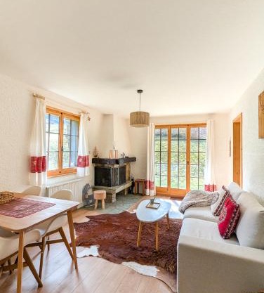 Rare, quite & centered Apartment with Garden & Fireplace