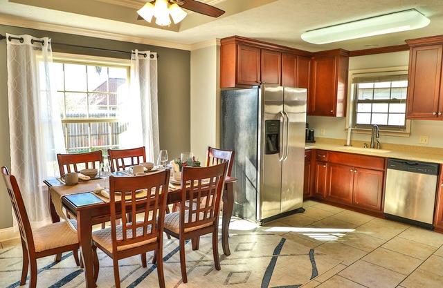Rarely found very spacious beach house with work space, pet friendly