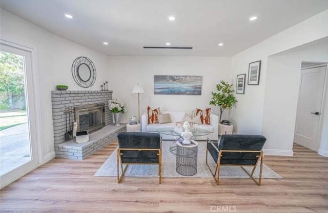 Spacious 4-bedroom house in amazing Los Angeles with WiFi, AC