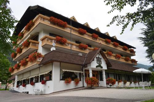 Rauzi Hotel Garnì & apartments