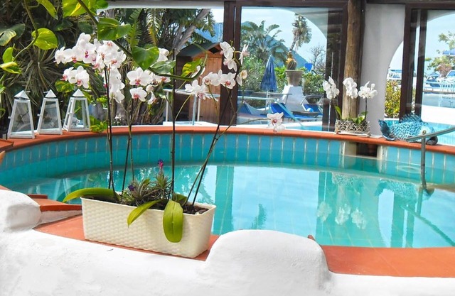 Ravino Secret Retreat