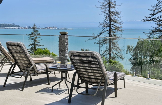 Rawhitiroa - Nelson Holiday Home