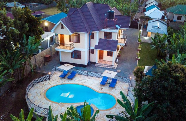 Rayan Apartments & Safaris