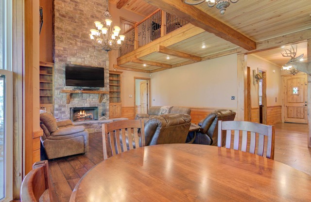 Rayburn Country Retreat near Lake Sam Rayburn