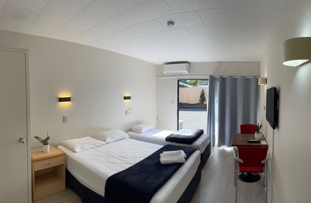 Rayland Epsom Motel