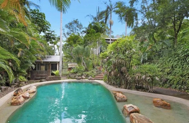‘Raylyn’ Noosa Hinterland Family Stay