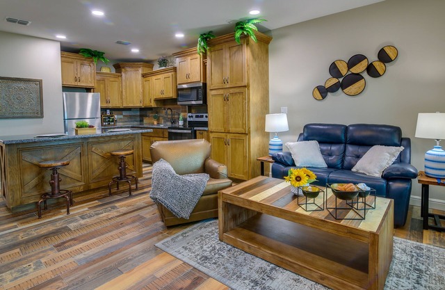 Raymondville Apartment w/ Patio: Near Lakes!