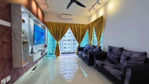 Razak CITY Fully Air-Con Suite Sungai Besi KL