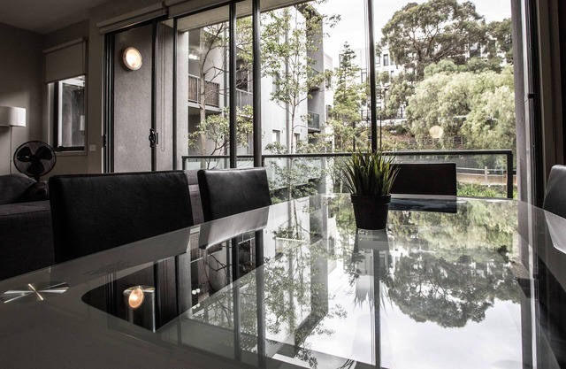 ReadySet Apartments on Altona