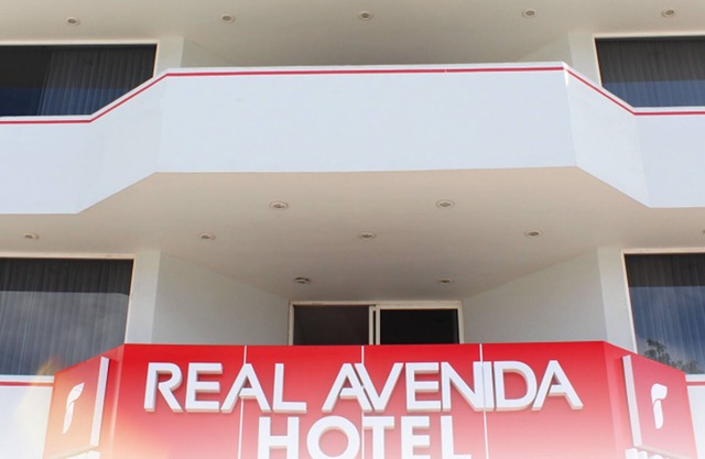 Real Avenida Hotel