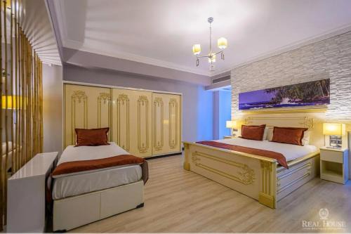 Real House Hotel