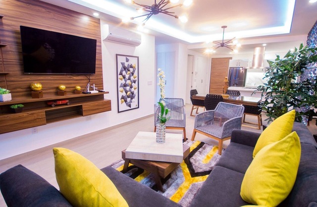 Real View Towers in Real Center Plaza, Incredible 1 BR, Zona Real, Near Andares