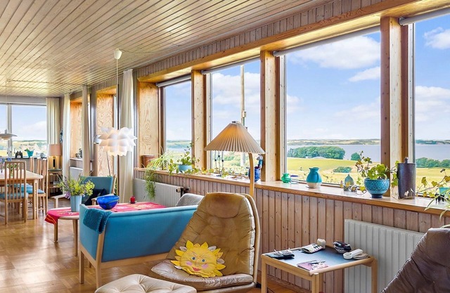 Really nice holiday home with lots of fjord view