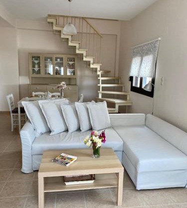 Rebekka's HOUSE