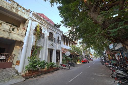 Rebel De Pondicherry - A Heritage Hotel