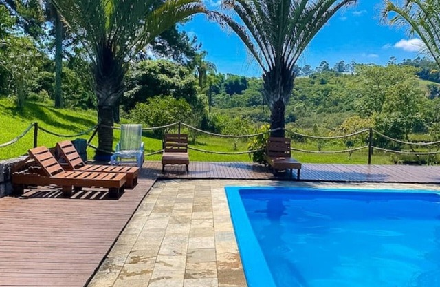 Recanto Chef - House with pool in Biritiba-Mirim
