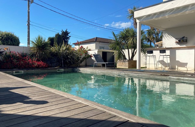 Villa contemporánea reciente entre Montpellier y las playas.