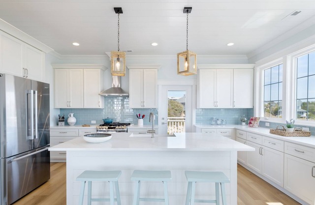 Recently-built 5BR/5.5BA Bald Head Island Oceanview Executive beach house!