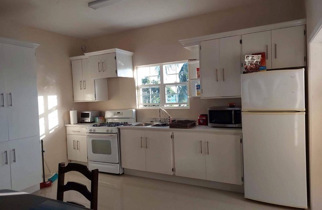 A estrenar 1 hab Apt A pocos pasos del centro de la ciudad