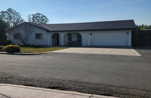 Recently remodeled 3-bedroom 2-bath Granite Bay home close to Lake Folsom