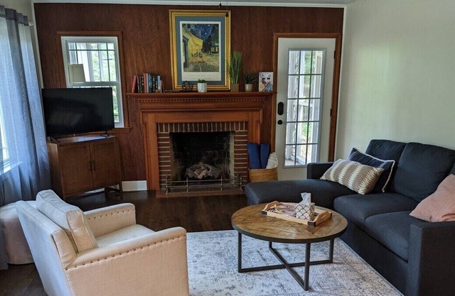 Recently renovated three-bed, one-bath home with modern, clean, comfortable furnishings