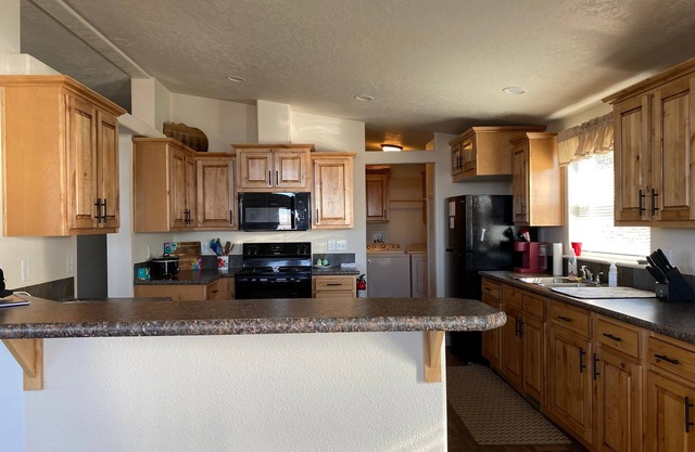 Red Bear Vista | Scenic Views | 20 MI to YNP