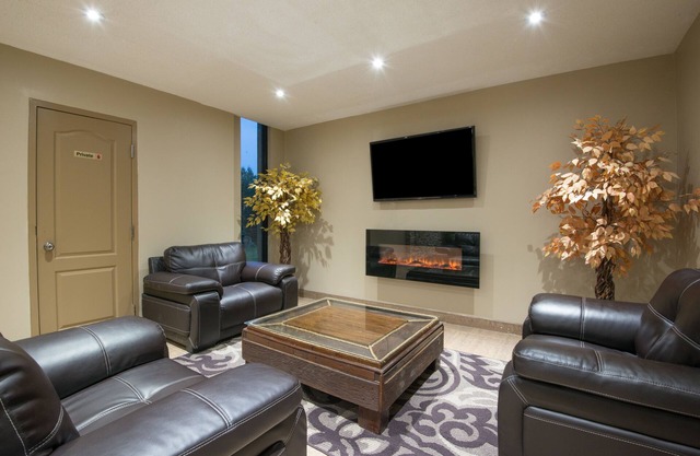Red Maple inn and suites