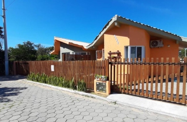 BUNGALOW DE LA LUNA ROJA