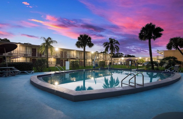 Red Roof Inn Vero Beach - I-95