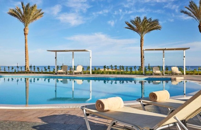 Red Sea Dive, Dine & Unwind: 3 Pool-view Rooms, Yoga, Pools, Spa & Beachfront