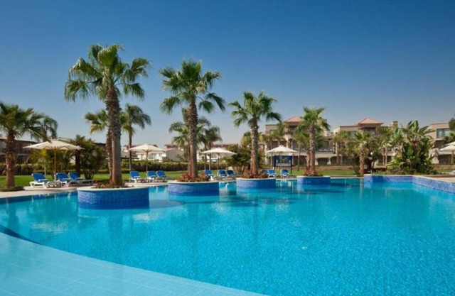 Red Sea Golf & Wellness Escape l Club Cars, Spa Retreat & Beach l 2 Rooms