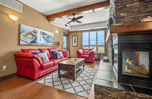 Red Spruce | Hot Tub | Pool | King Bed